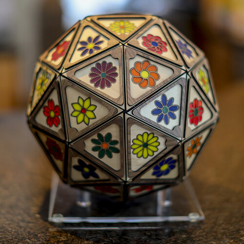 Pentakis%20dodecahedron-101