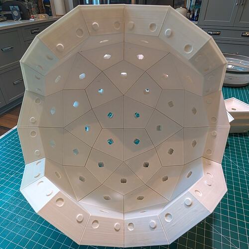 Strombic Hexecontahedron WLED Globe-20