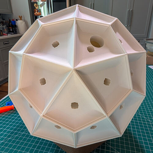 Strombic Hexecontahedron WLED Globe-26