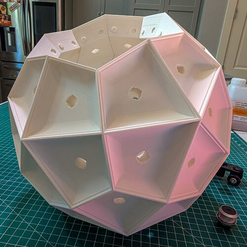 Strombic Hexecontahedron WLED Globe-25