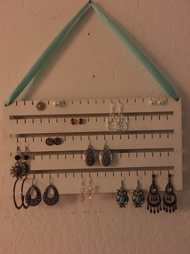 126 Pair Hanging Earring Holder Jewelry Organizer, Oak, Wood, Necklace  Display. 8 Pegs. Wall Mounted. Jewelry Holder - Etsy | Diy holder, Wood  jewelry diy, Diy jewelry holder